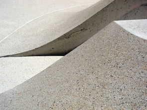 凝固的音乐 奥地利城市公共广场中的清水混凝土艺术